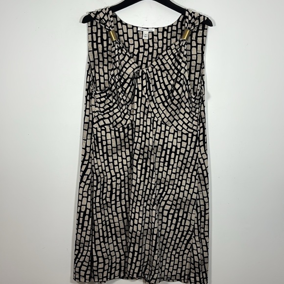 Kenneth Cole 3X Sleeveless Gathered Front Fitted Midi Dress Black Tan Print NWT - Picture 11 of 11